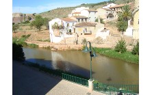 El río Guadalimar a su paso por Puente de Génave. JPG de 2,20 MB