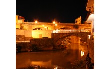 El Puente Romano y el Puente Nuevo, iluminados en la noche segureña. JPG de 1,89 MB